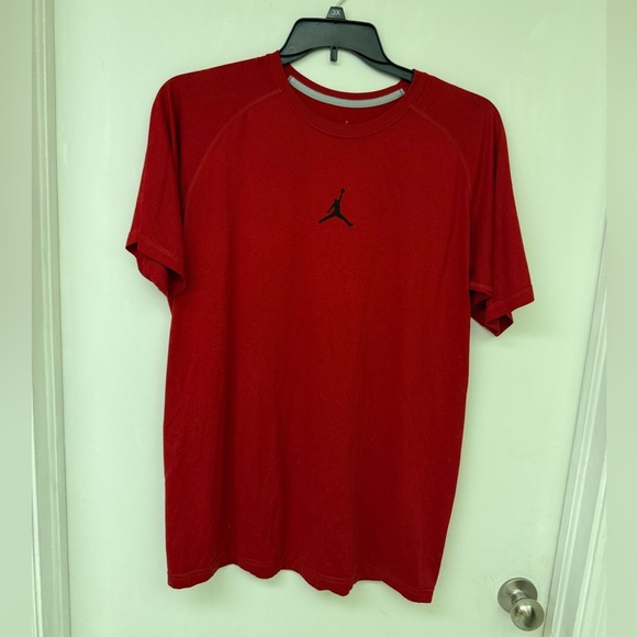 Jordan Men's Red T-Shirt Size L - Picture 1 of 3
